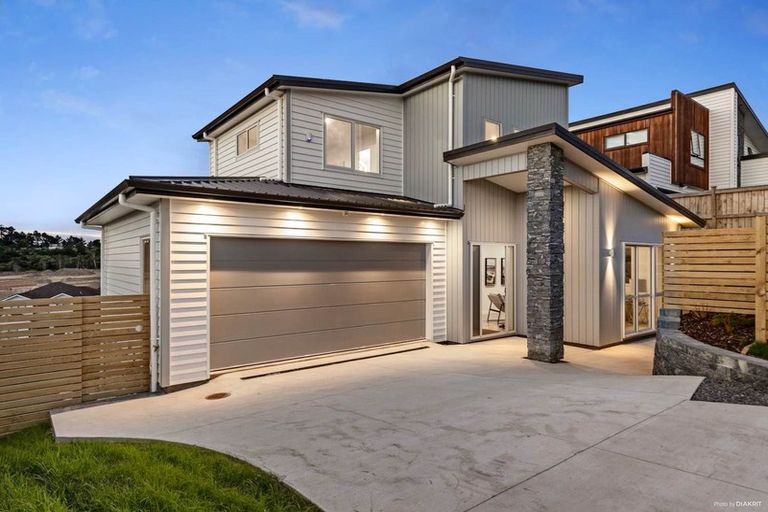 Photo of property in 8 Takurua Terrace, Orewa, 0931