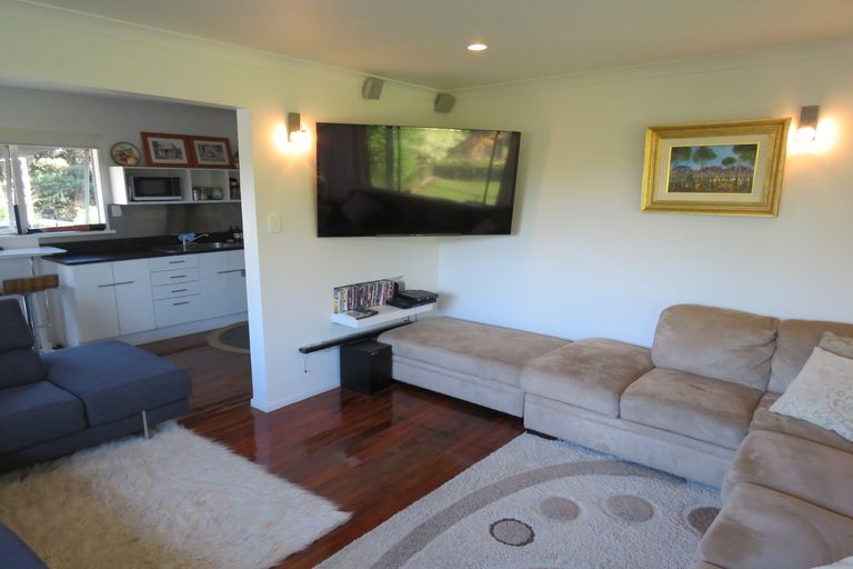 Photo of property in 12 Deeming Road, Okiato, Russell, 0272