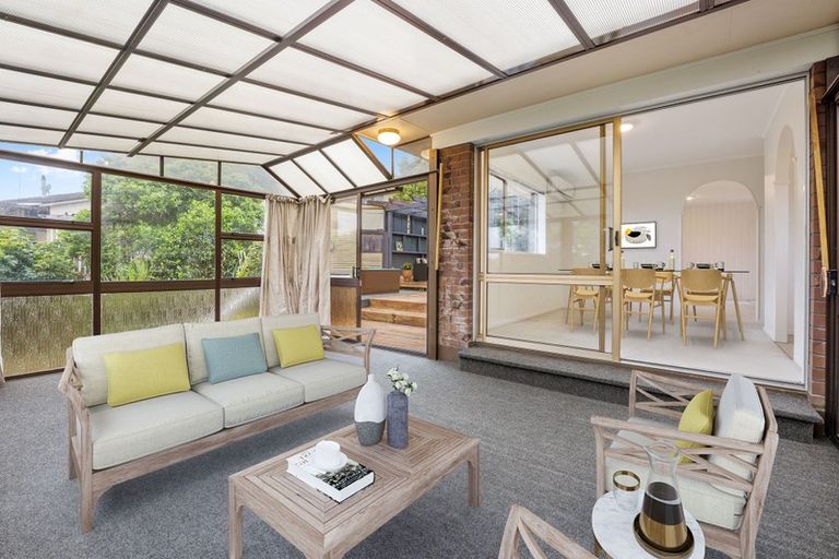 Photo of property in 1/12 Hollyhock Place, Browns Bay, Auckland, 0630