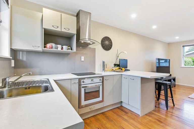 Photo of property in 2/59 Cardiff Road, Pakuranga, Auckland, 2010