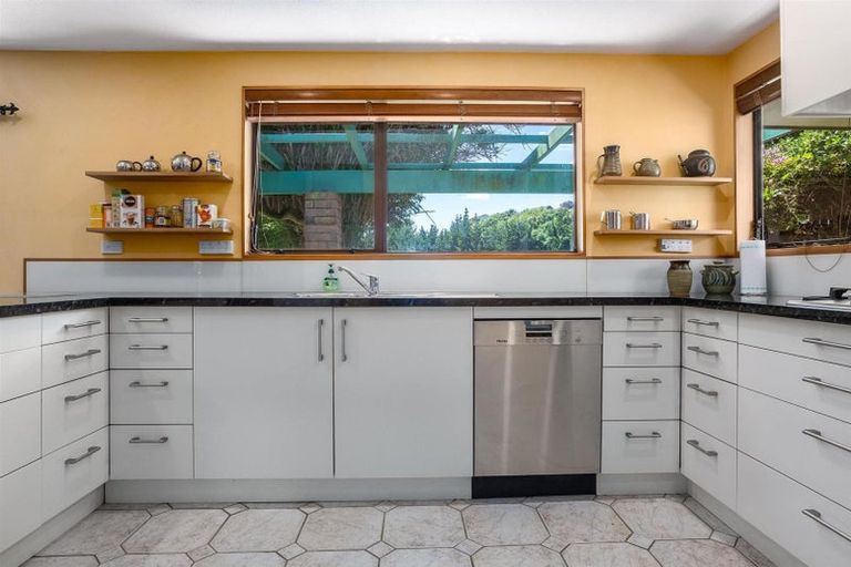 Photo of property in 12 Observatory Close, Whitby, Porirua, 5024