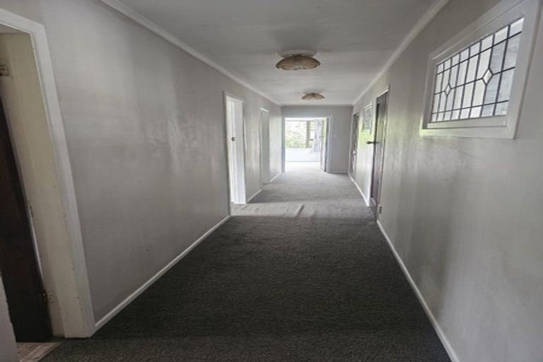 Photo of property in 414 Stokes Valley Road, Stokes Valley, Lower Hutt, 5019