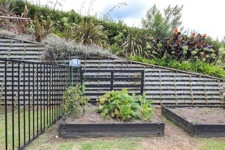 Photo of property in 163 Kimihia Road, Huntly, 3771