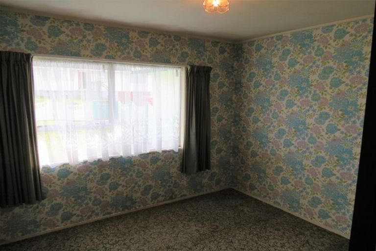 Photo of property in 48 Baylands Drive, Newlands, Wellington, 6037