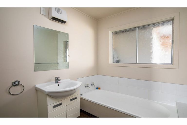 Photo of property in 31 Plunket Street, Omakau, 9376