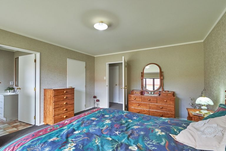 Photo of property in 87 Parnell Heights, Kelvin Grove, Palmerston North, 4414