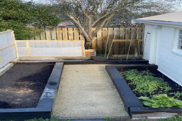 Photo of property in 6 Birdwood Street, Featherston, 5710