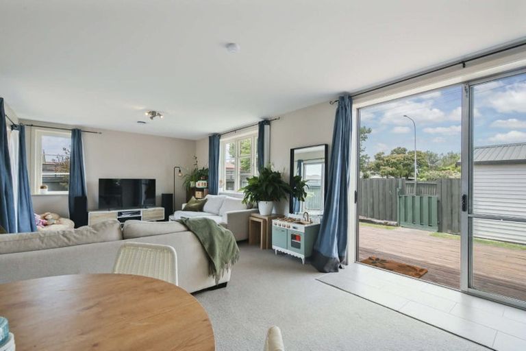 Photo of property in 21a West Belt, Rangiora, 7400