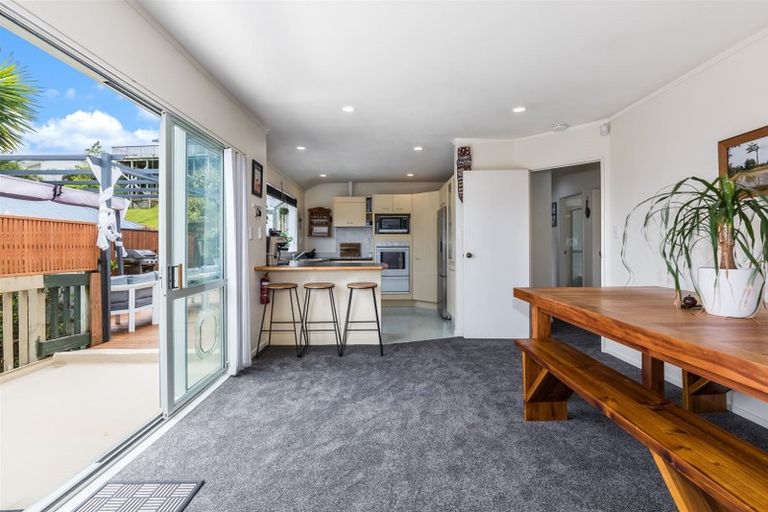 Photo of property in 57b Albatross Close, Whitby, Porirua, 5024