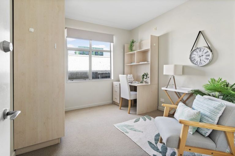 Photo of property in City Lodge, 402/115 Vivian Street, Te Aro, Wellington, 6011