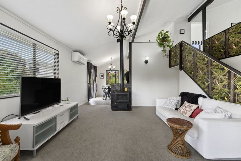 Photo of property in 77 Resolution Road, Welcome Bay, Tauranga, 3112