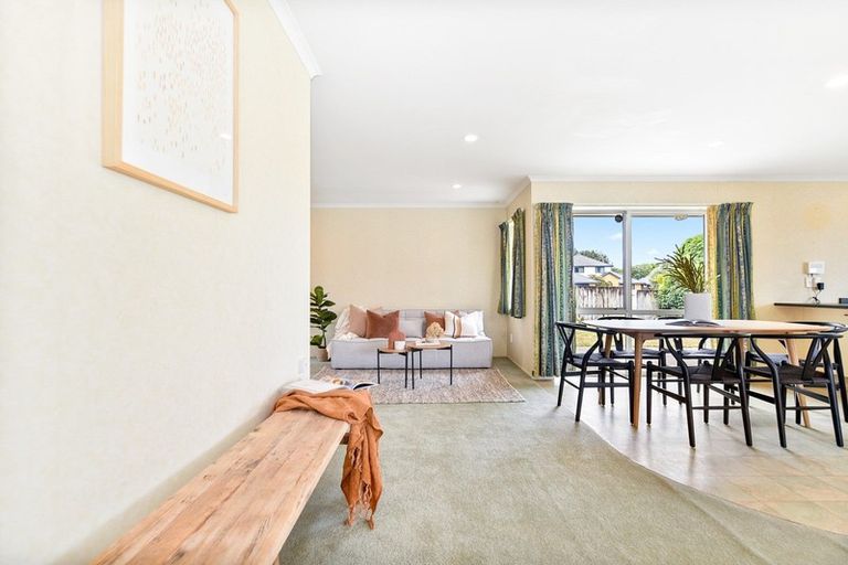 Photo of property in 37 Nottingham Drive, Hamilton East, Hamilton, 3216