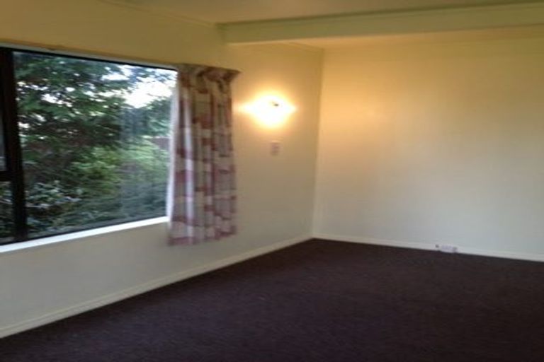 Photo of property in 18 Willowstream Grove, Cloverlea, Palmerston North, 4412
