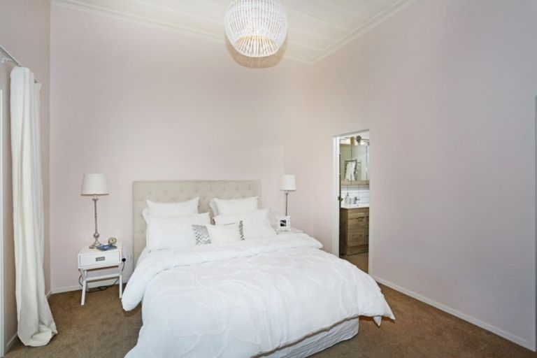 Photo of property in 27 North Road, Clevedon, Papakura, 2582