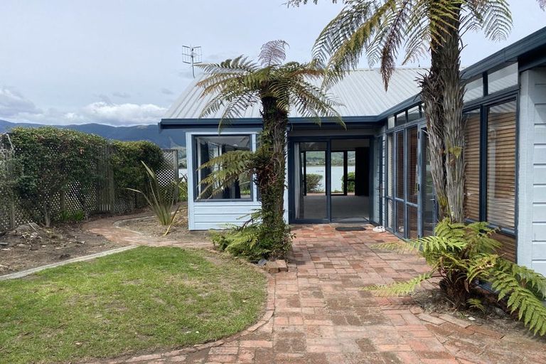 Photo of property in 70 Point Road, Monaco, Nelson, 7011