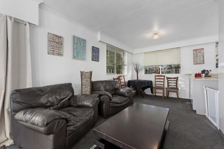 Photo of property in 2/29 Clouston Park Road, Clouston Park, Upper Hutt, 5018