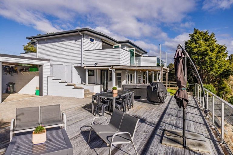 Photo of property in 2 Binnie Street, Paihia, 0200