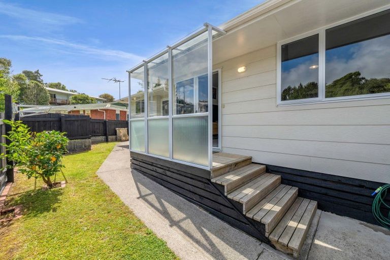 Photo of property in 6a Shaldon Crescent, Blagdon, New Plymouth, 4310