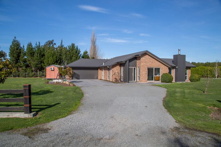 Photo of property in 7 Macdonalds Lane, Waikuku, Rangiora, 7473