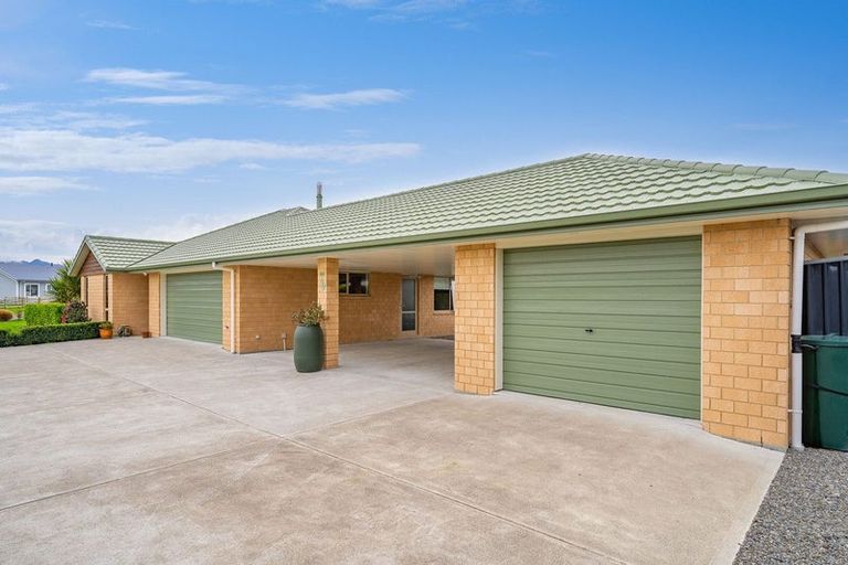 Photo of property in 24 Mill Grove, Clareville, Carterton, 5713