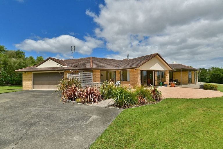 Photo of property in 142 Valley Road, Waitoki, Kaukapakapa, 0871