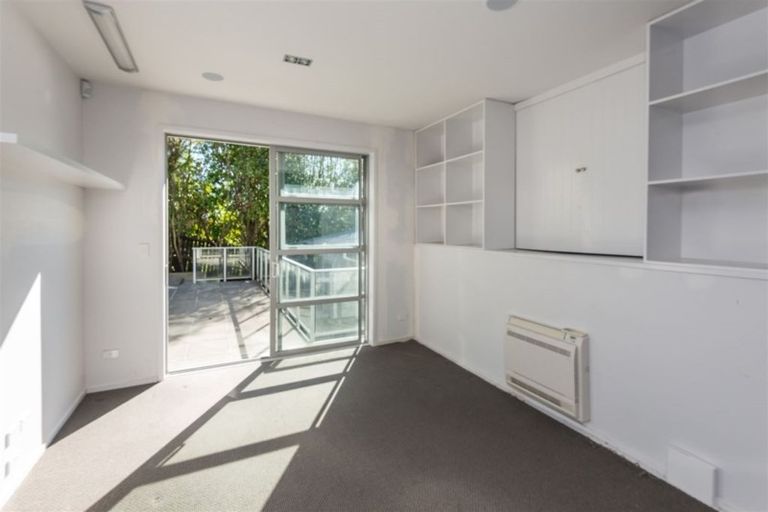 Photo of property in 5 Maurice Knowles Lane, Cashmere, Christchurch, 8022