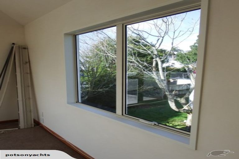 Photo of property in 5 Alfred Street, Northcote Point, Auckland, 0627