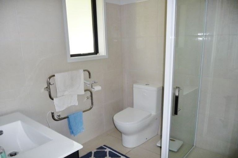 Photo of property in 31 Eagles Way, Cable Bay, 0420