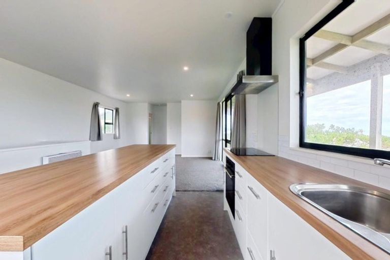 Photo of property in 10a Pingao Place, Waiinu Beach, Whanganui, 4588