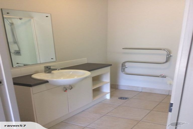 Photo of property in Bay Palms Apartments, 8/30b Bute Road, Browns Bay, Auckland, 0630