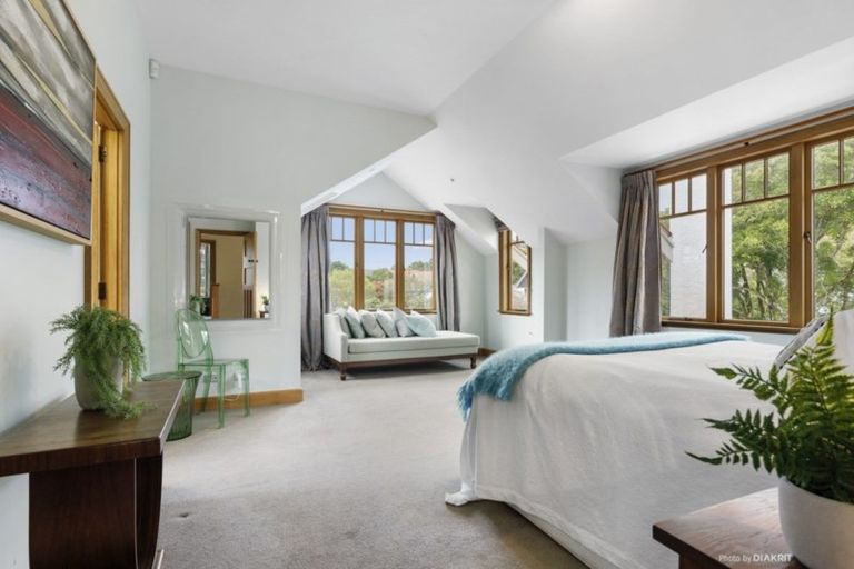 Photo of property in 49 Homewood Avenue, Karori, Wellington, 6012