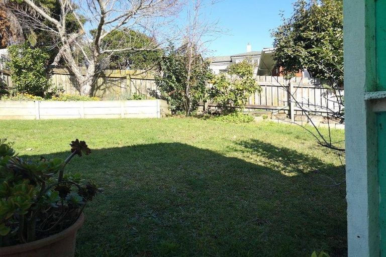 Photo of property in 14 Kakanui Avenue, Hillcrest, Hamilton, 3216