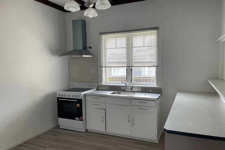 Photo of property in 2/25 Wellington Street, Papakura, 2110