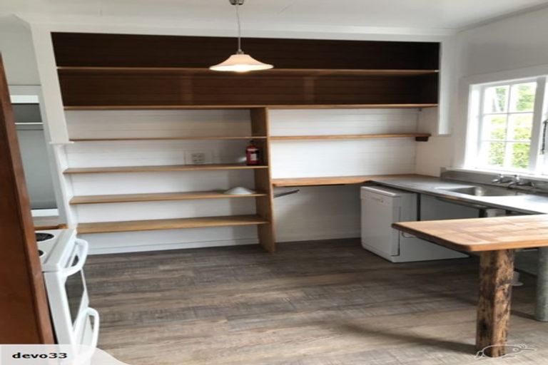 Photo of property in 216 Riccarton Road, Riccarton, Christchurch, 8041