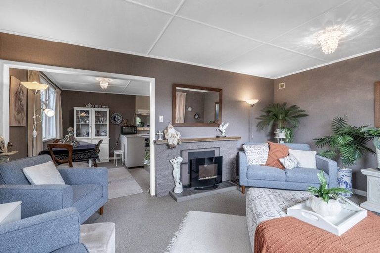 Photo of property in 74 Conway Crescent, Glengarry, Invercargill, 9810