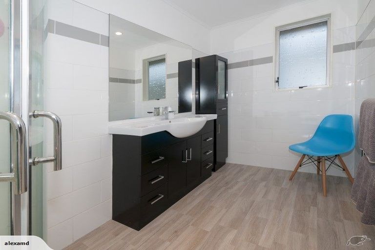 Photo of property in 41 Viewmont Drive, Harbour View, Lower Hutt, 5010