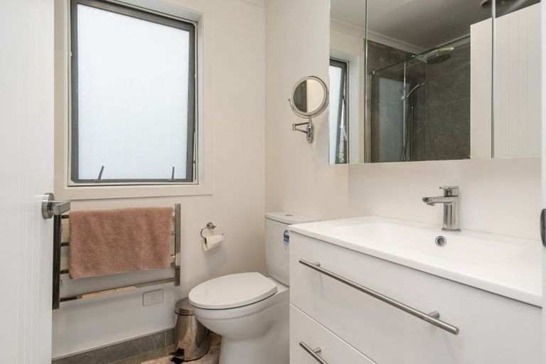 Photo of property in 4 Te Tiireke Drive, Glenview, Hamilton, 3206