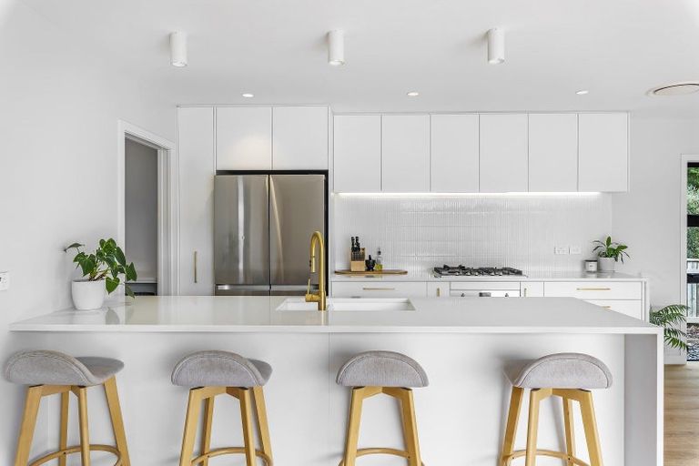 Photo of property in 55 Elizabeth Street, Waikanae, 5036