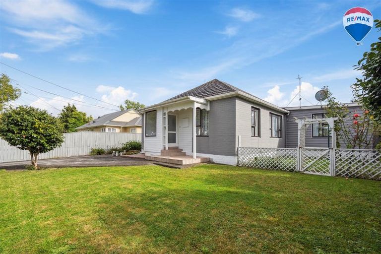Photo of property in 2 Keys Street, Naenae, Lower Hutt, 5011