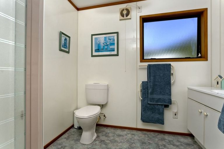 Photo of property in 36 Awaruku Road, Torbay, Auckland, 0630