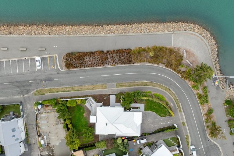 Photo of property in 11 Beachville Road, Redcliffs, Christchurch, 8081