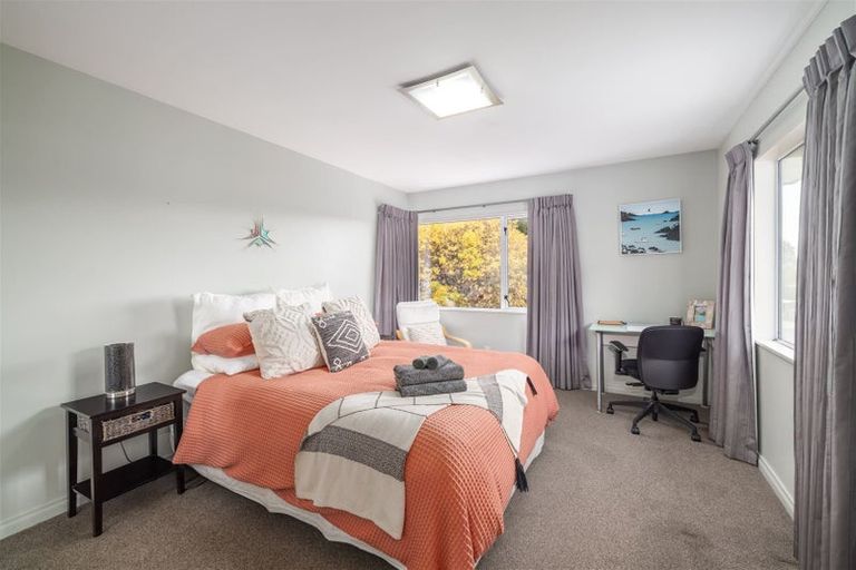 Photo of property in 54 Regent's Park Drive, Casebrook, Christchurch, 8051