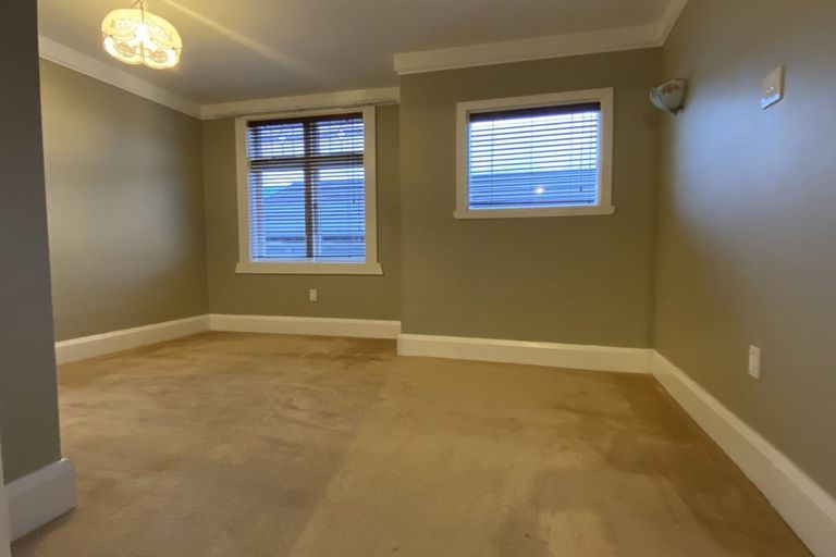 Photo of property in 50 Norton Park Avenue, Fairfield, Lower Hutt, 5011