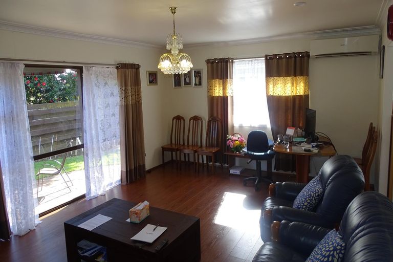 Photo of property in 4 Mangarata Avenue, Papatoetoe, Auckland, 2025