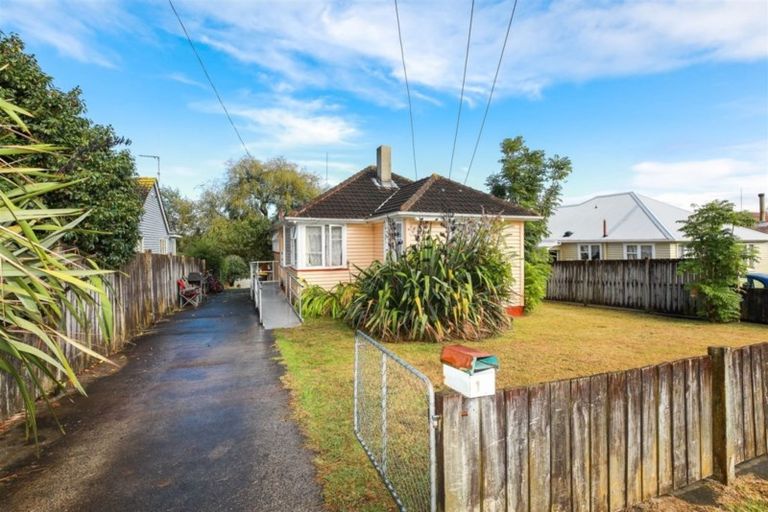 Photo of property in 14 Ainslie Road, Paeroa, 3600