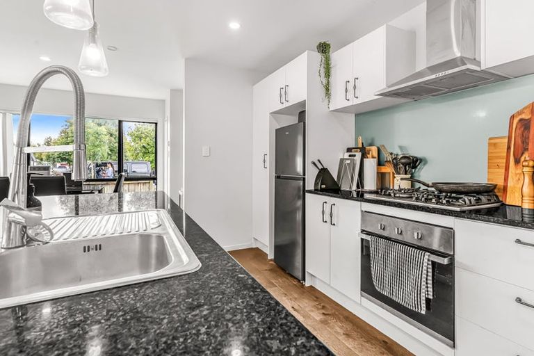 Photo of property in 17 Kotuku Crescent, Takanini, 2112