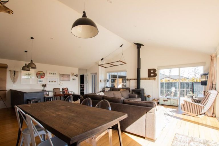 Photo of property in 9e Union Street, Winton, 9720