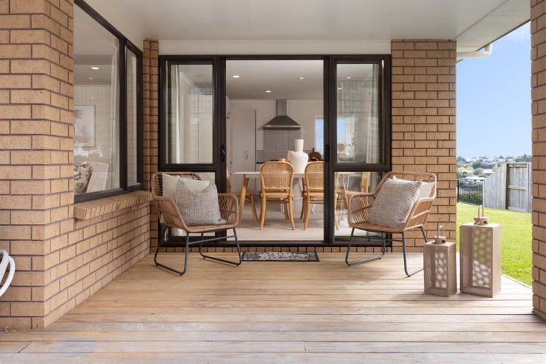 Photo of property in 39 Danny Place, Pyes Pa, Tauranga, 3112