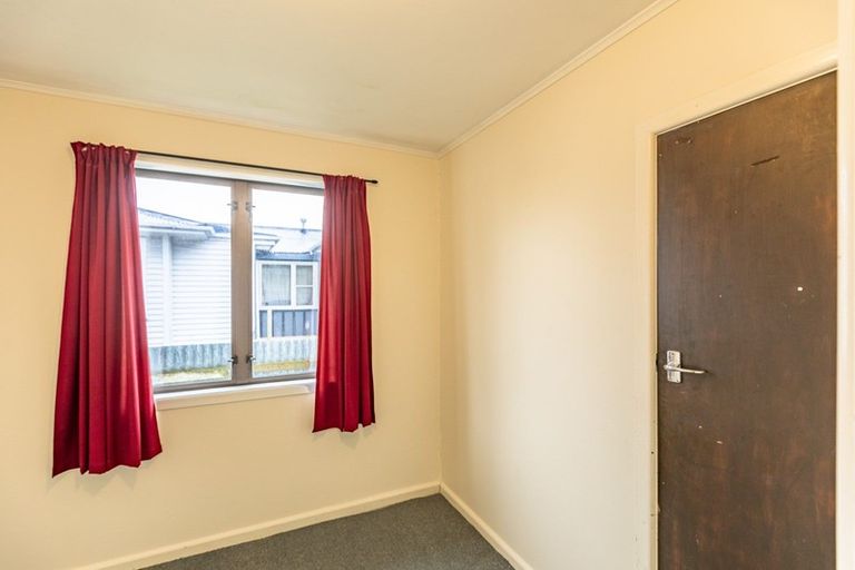 Photo of property in 21 Wycliffe Street, Onekawa, Napier, 4110
