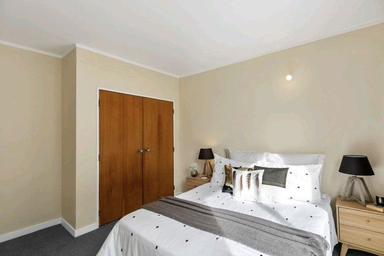 Photo of property in Hobson Court Flats, 13/70 Hobson Street, Thorndon, Wellington, 6011